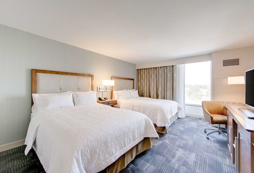 Отель Hampton Inn & Suites North Houston Spring