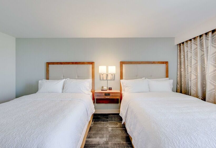 Отель Hampton Inn & Suites North Houston Spring