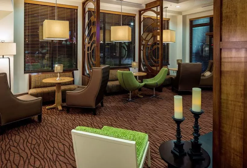 ホテル Hilton Garden Inn Uniontown