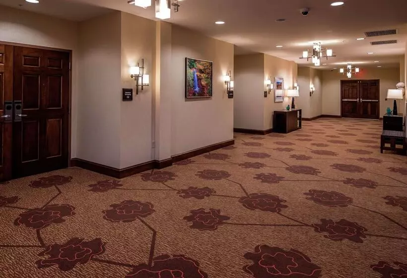 ホテル Hilton Garden Inn Uniontown