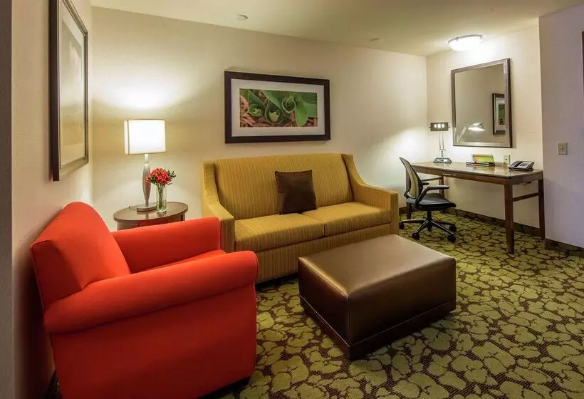 ホテル Hilton Garden Inn Uniontown
