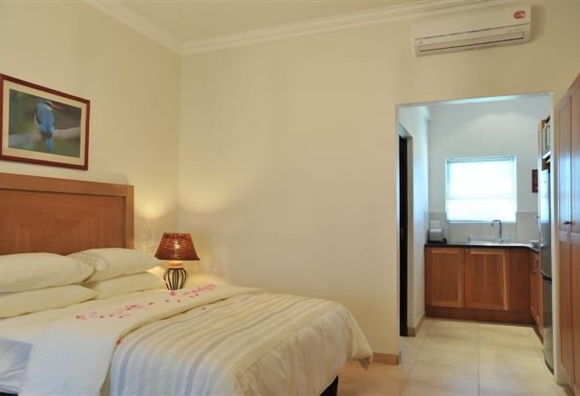 Hotel Hoyohoyo Chartwell Lodge