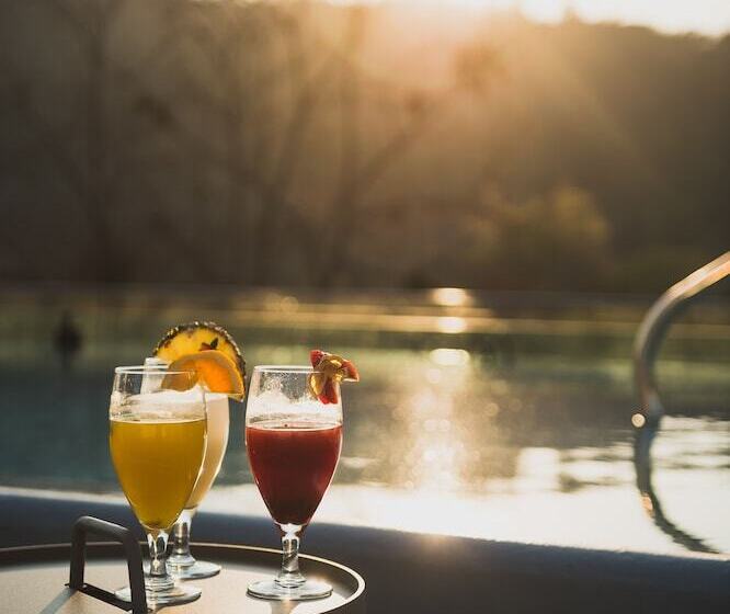 فندق Ladera Boutique