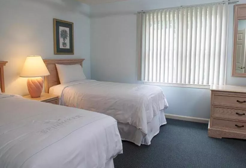 هتل The Cottages By Spinnaker Resorts