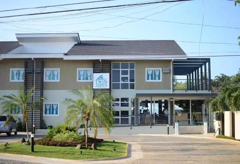 Hotelli Twin Tides Panglao