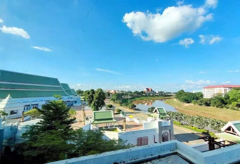 هتل Wangchan Riverview