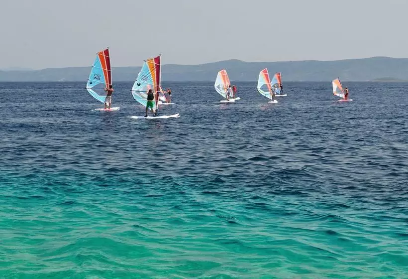 ホテル Zlatni Rat Beach Resort