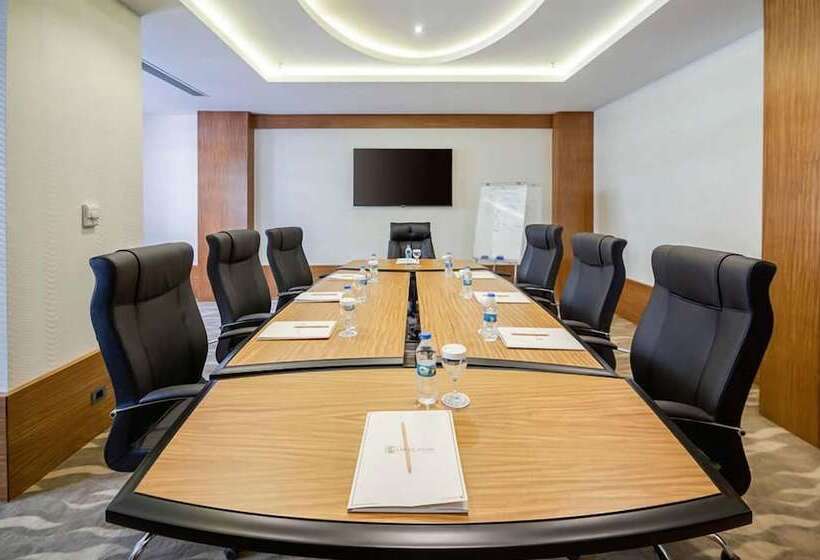 Lamec Hotel Business