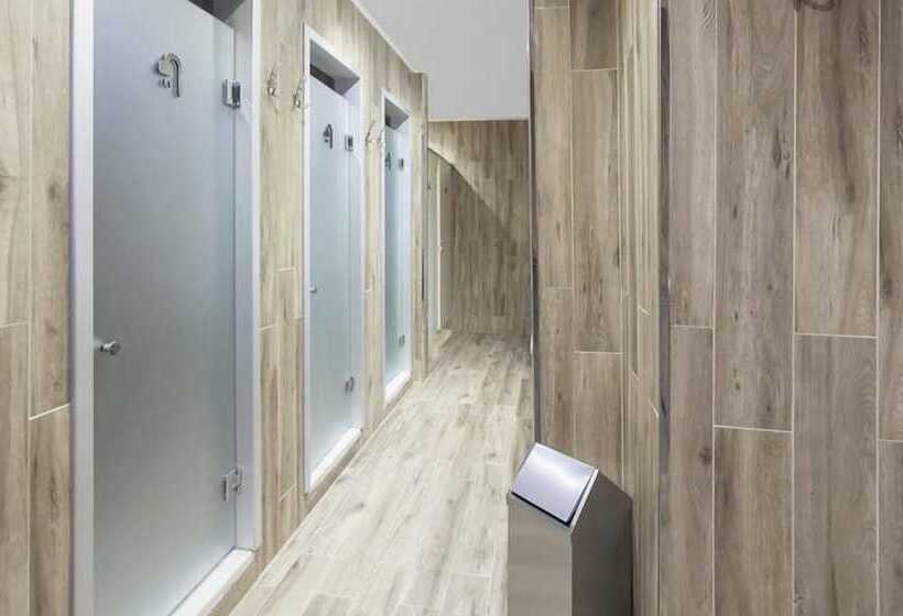 Lamec Hotel Business