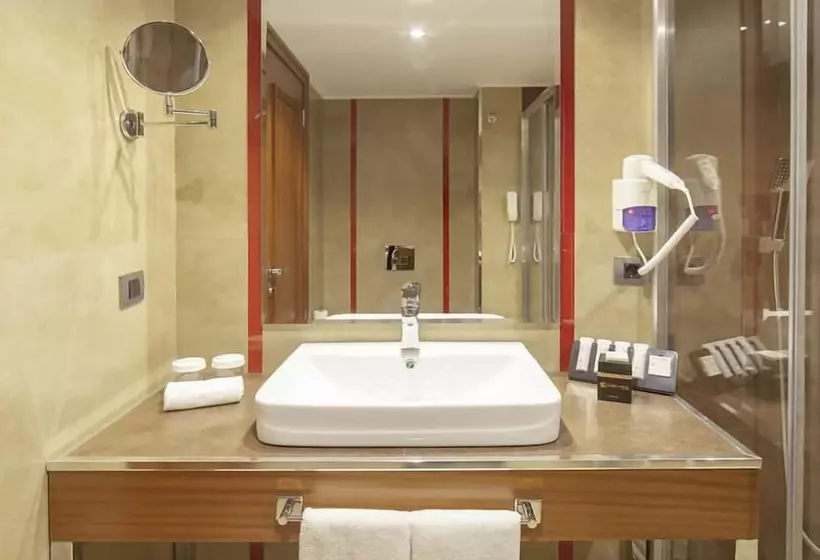 Lamec Hotel Business