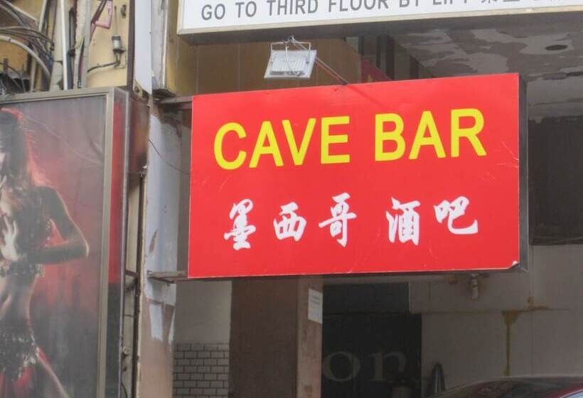 Nomo Service Apartment The Legend