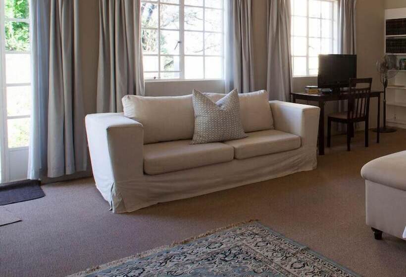 Pension Chartwell Castle