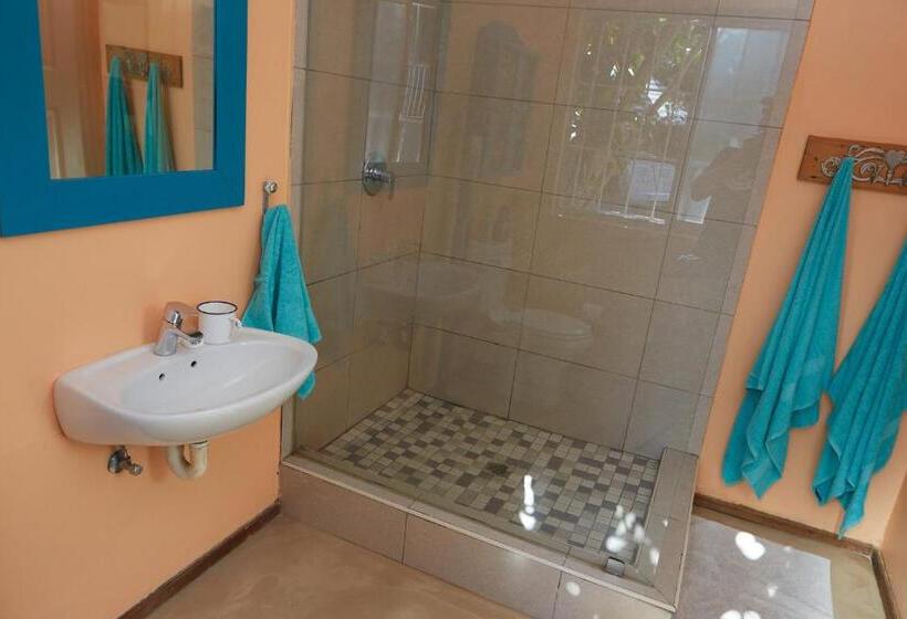 Tamarisk Bed & Breakfast