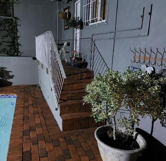 Tamarisk Bed & Breakfast