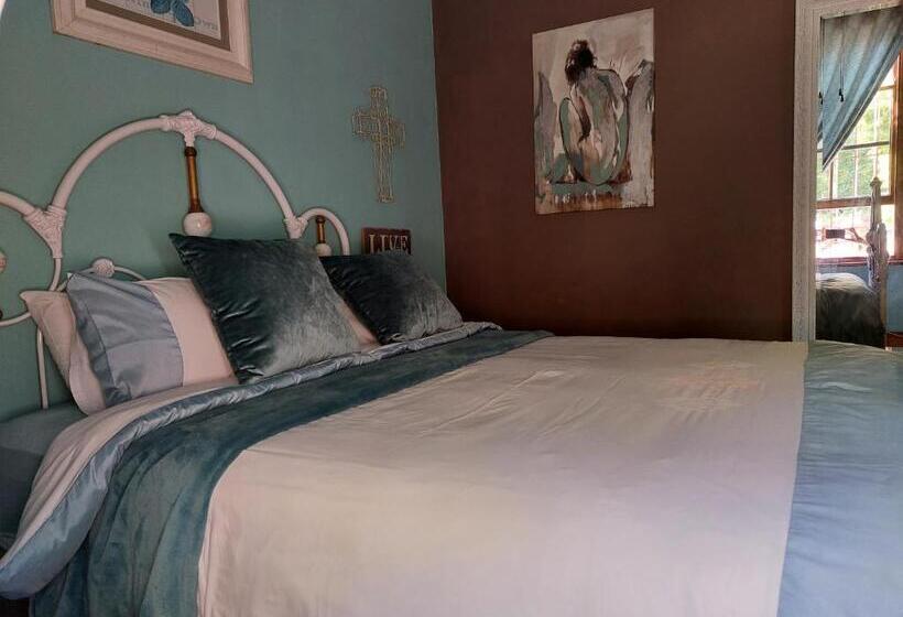 Tamarisk Bed & Breakfast