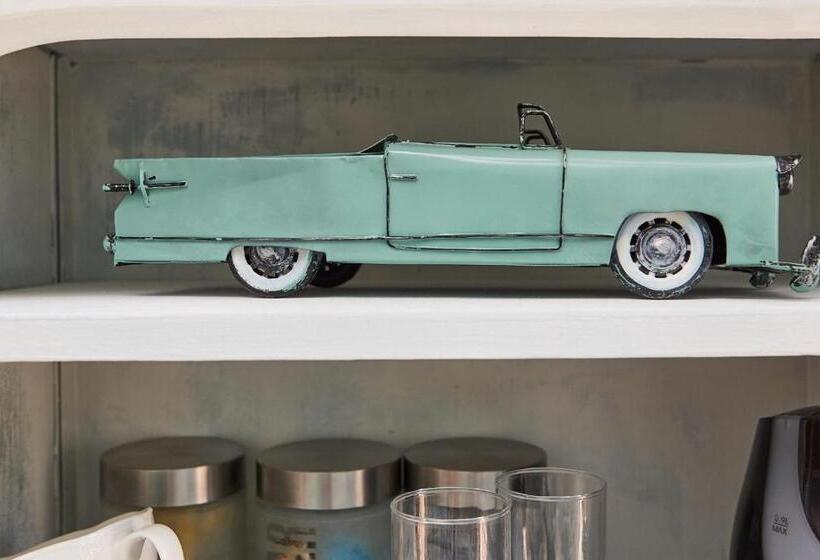 Tamarisk Bed & Breakfast