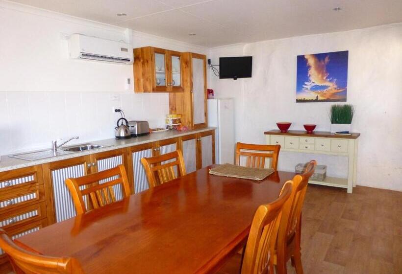 Underground Bed & Breakfast