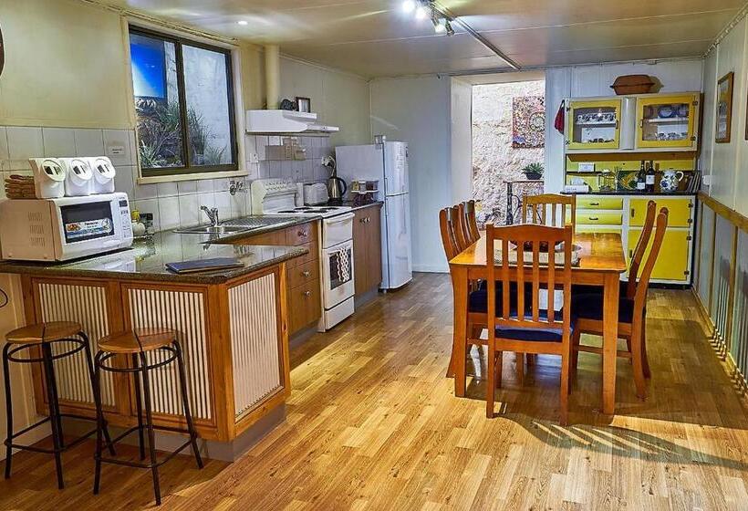 Underground Bed & Breakfast