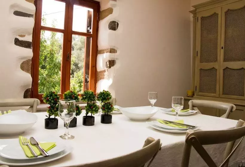 Villa Vlatos