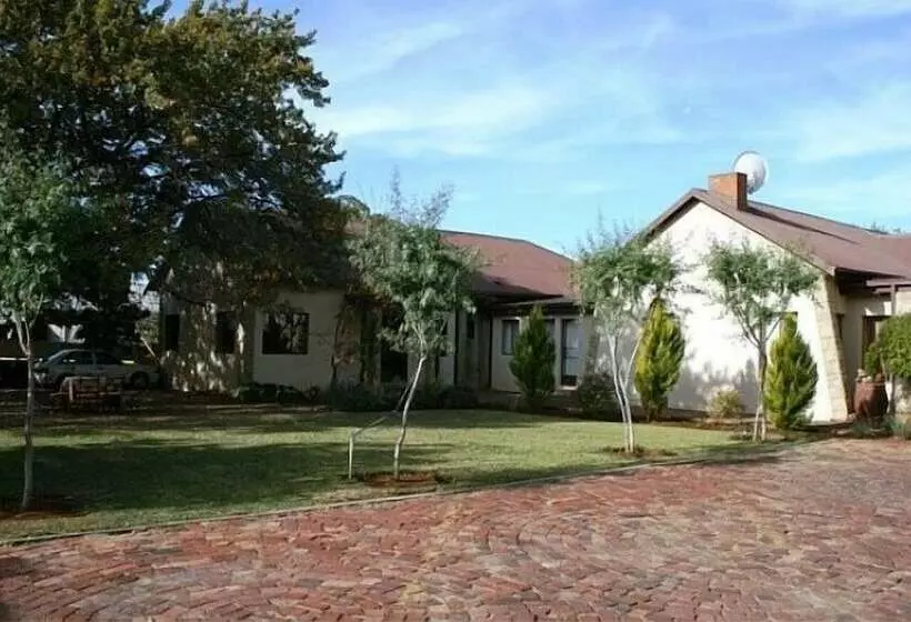 Aamiaismajoitus (B&B) Oak Rest Guesthouse