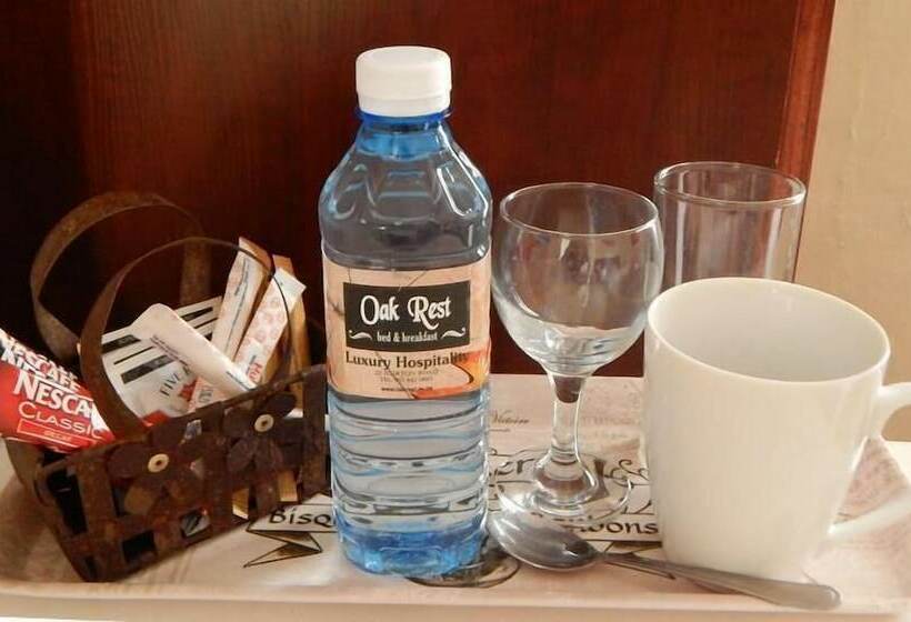 ベッドアンドブレックファースト Oak Rest Guesthouse