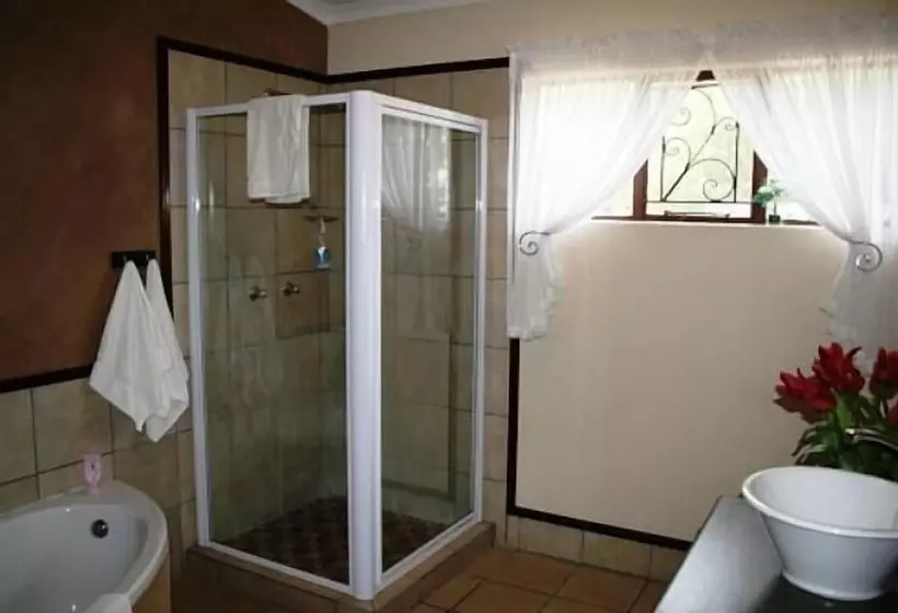 Aamiaismajoitus (B&B) Oak Rest Guesthouse