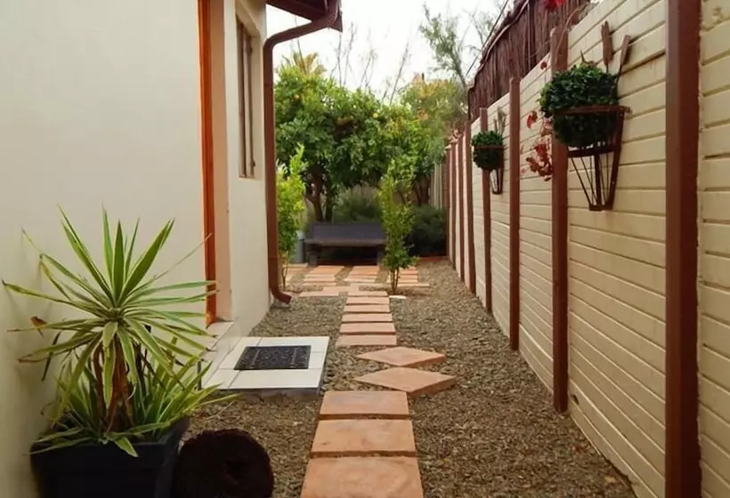 Aamiaismajoitus (B&B) Oak Rest Guesthouse