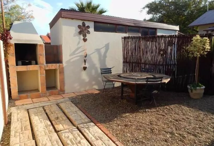 Aamiaismajoitus (B&B) Oak Rest Guesthouse