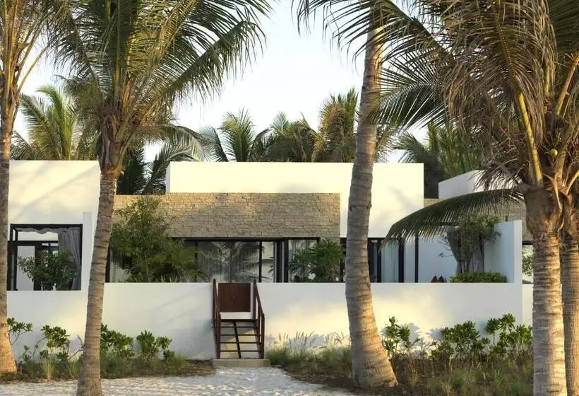 هتل Al Baleed Resort Salalah By Anantara