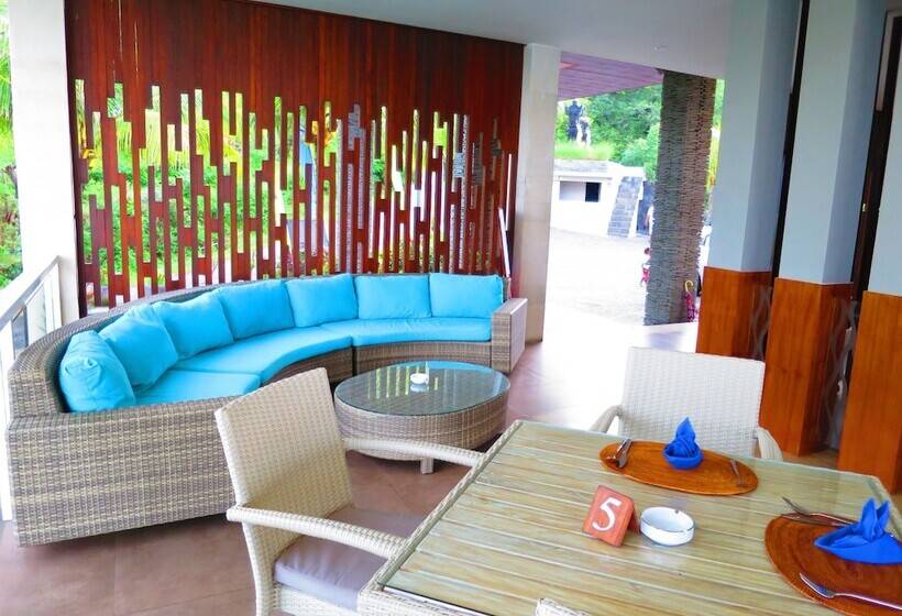 Отель Amed Dream Ibus Beach Club