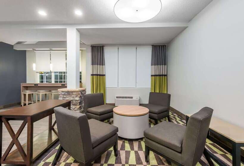 Microtel Inn & Suites By Wyndham New Martinsville