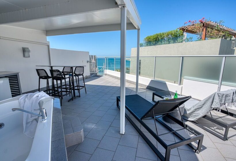 On The Beach Noosa Resort