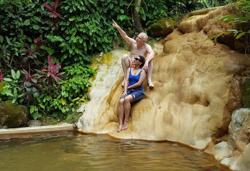 پانسیون Nature S Paradise At Marigot Bay