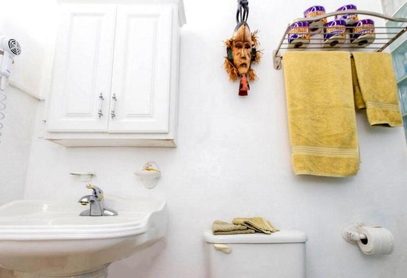 پانسیون Nature S Paradise At Marigot Bay