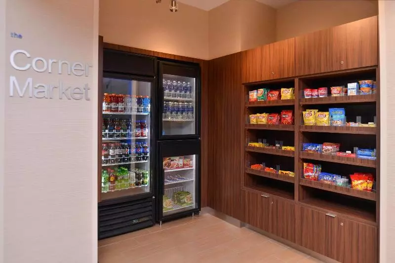 ホテル Fairfield Inn & Suites Farmington