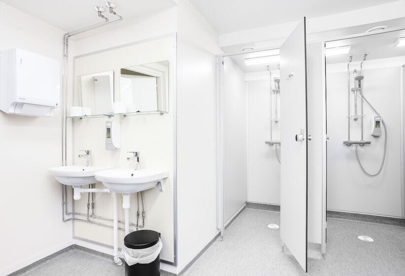 בית מלון כפרי Forenom Hostel Vantaa Aviapolis