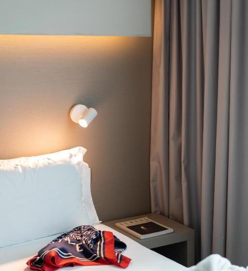 هتل Glance  In Florence