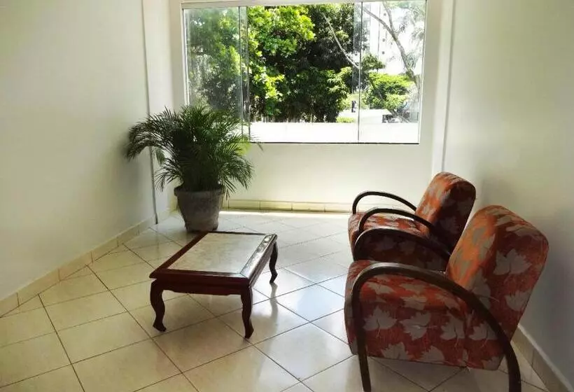 ホテル Monte Carlo Uberlândia