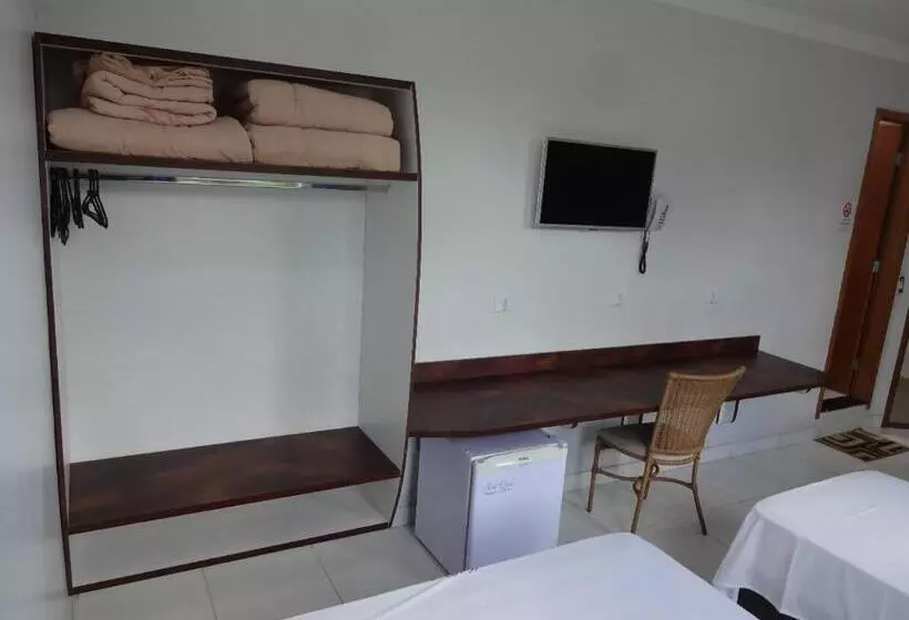 ホテル Monte Carlo Uberlândia