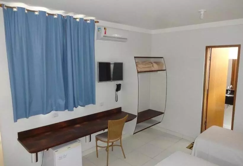 ホテル Monte Carlo Uberlândia