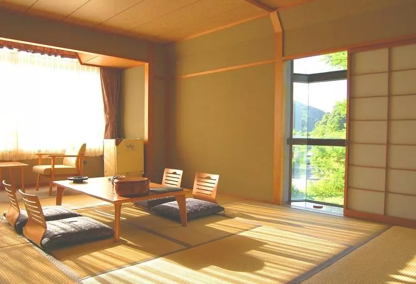 Hotelli Hidamari