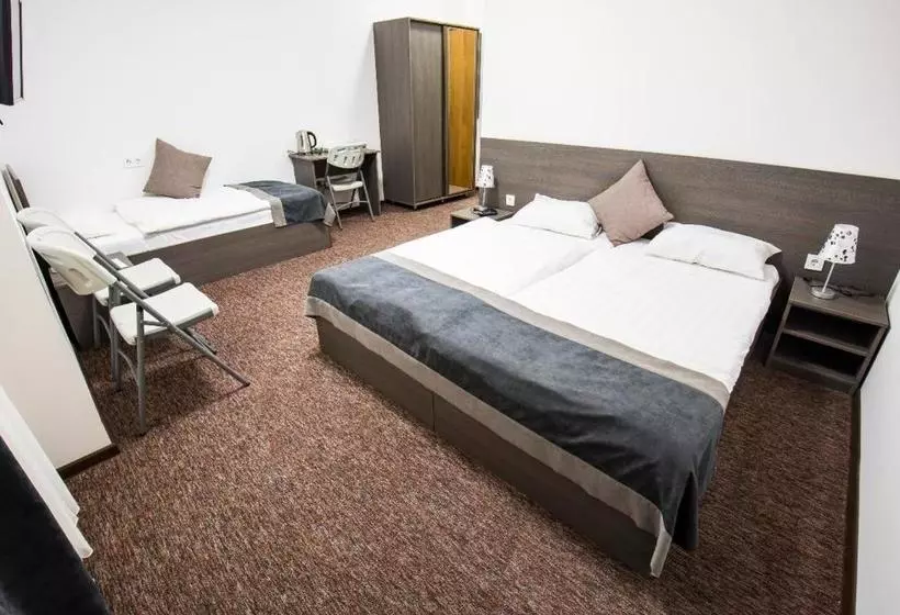 هتل & Hostel Time Out