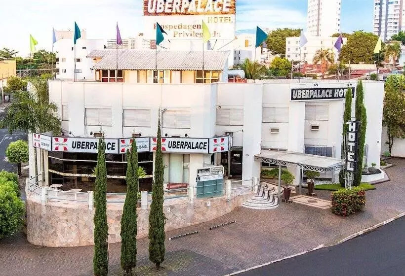 هتل Uberpalace
