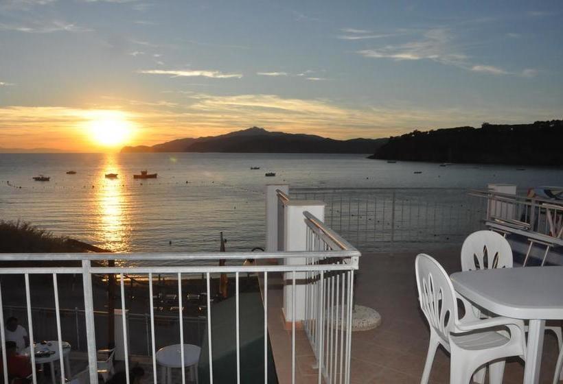 בית מלון כפרי Villa Miramare