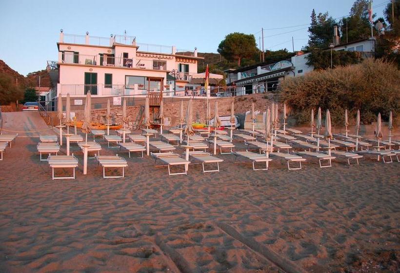 בית מלון כפרי Villa Miramare