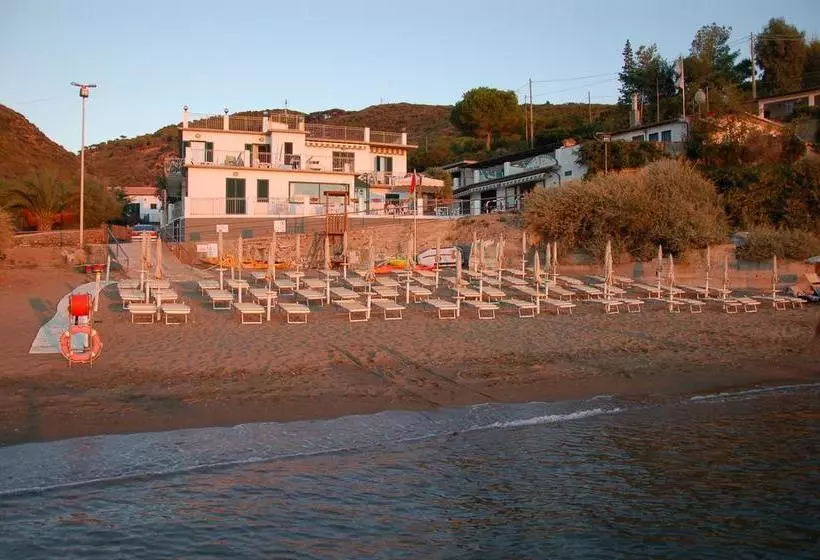 ホテル Villa Miramare