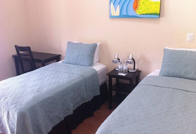 Machele  S Place Beachside Hotel & Pool