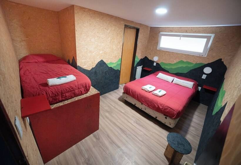 Moving Hostel Travel Bar