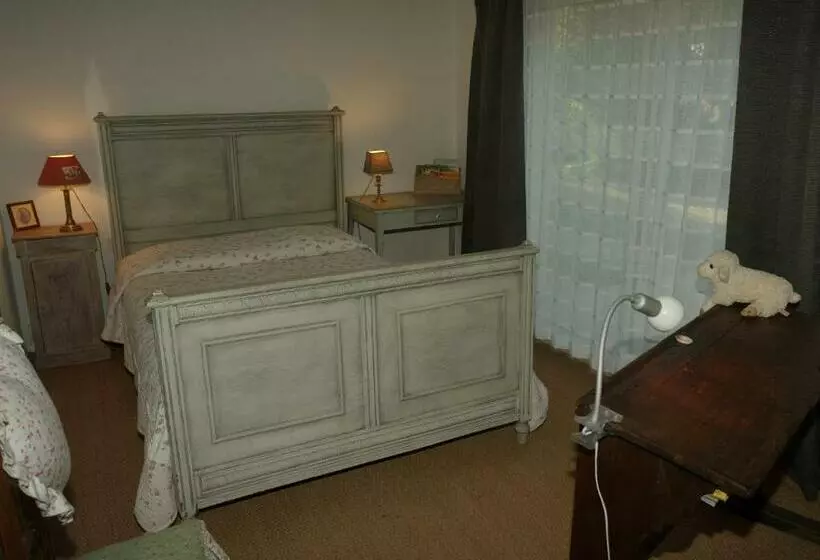 Bed and Breakfast Sous Les Chênes