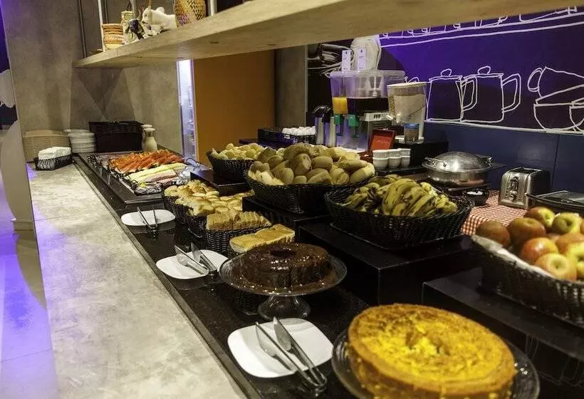 ホテル Ibis Budget Manaus